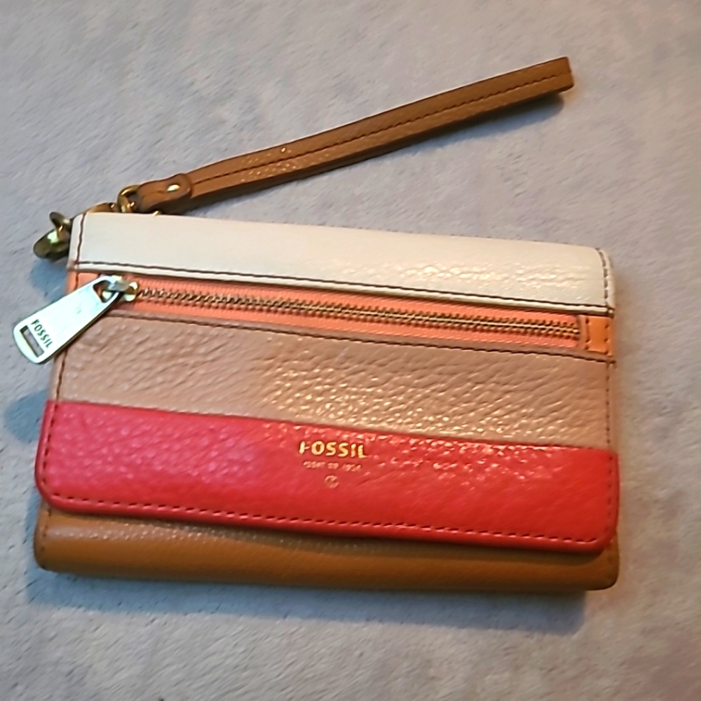Fossil Women's Multicolor Trifold  Leather Wristlet